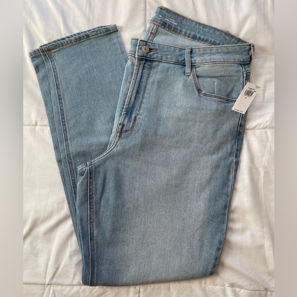 NWT Old Navy Hi-Rise WOW Straight Jeans - Color:San Caterina